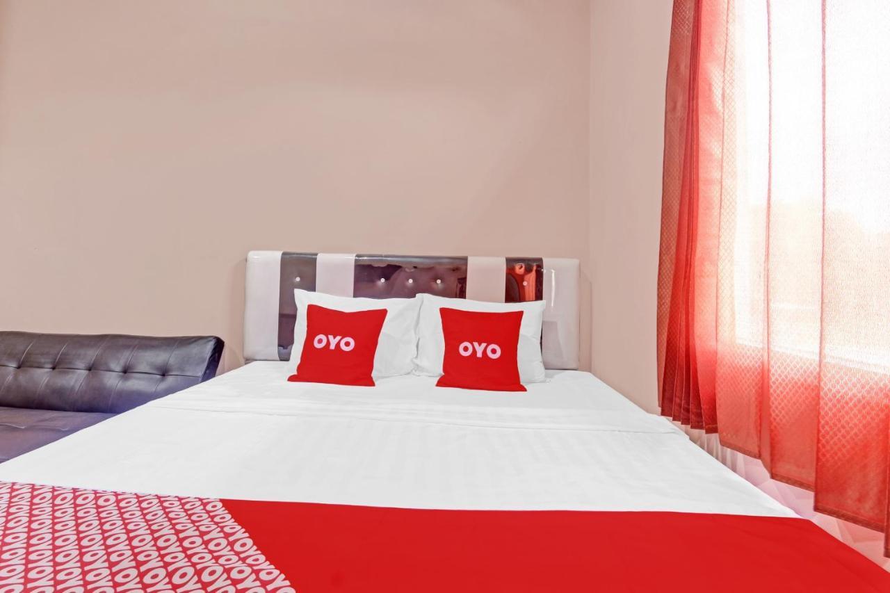 Oyo 90796 Hotel Mulya Indah Tambakmulya Zewnętrze zdjęcie