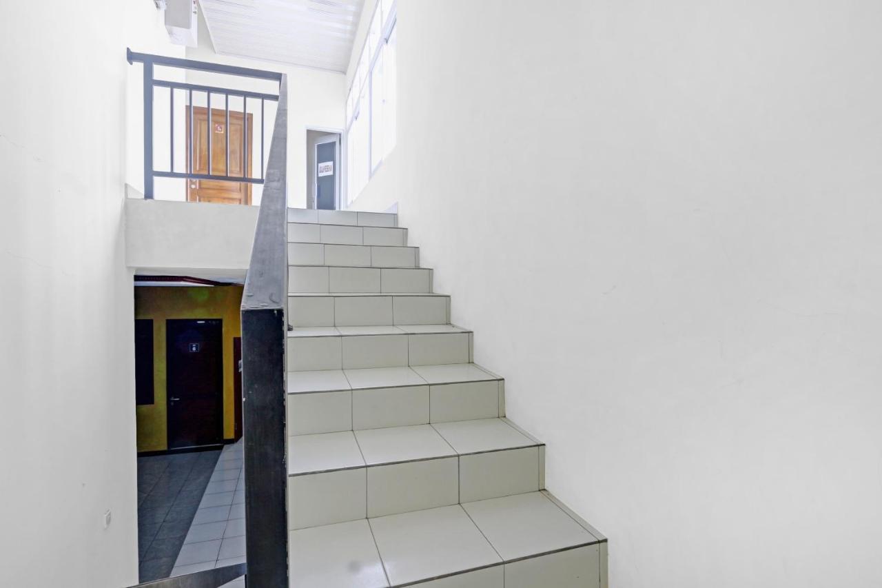 Oyo 90796 Hotel Mulya Indah Tambakmulya Zewnętrze zdjęcie