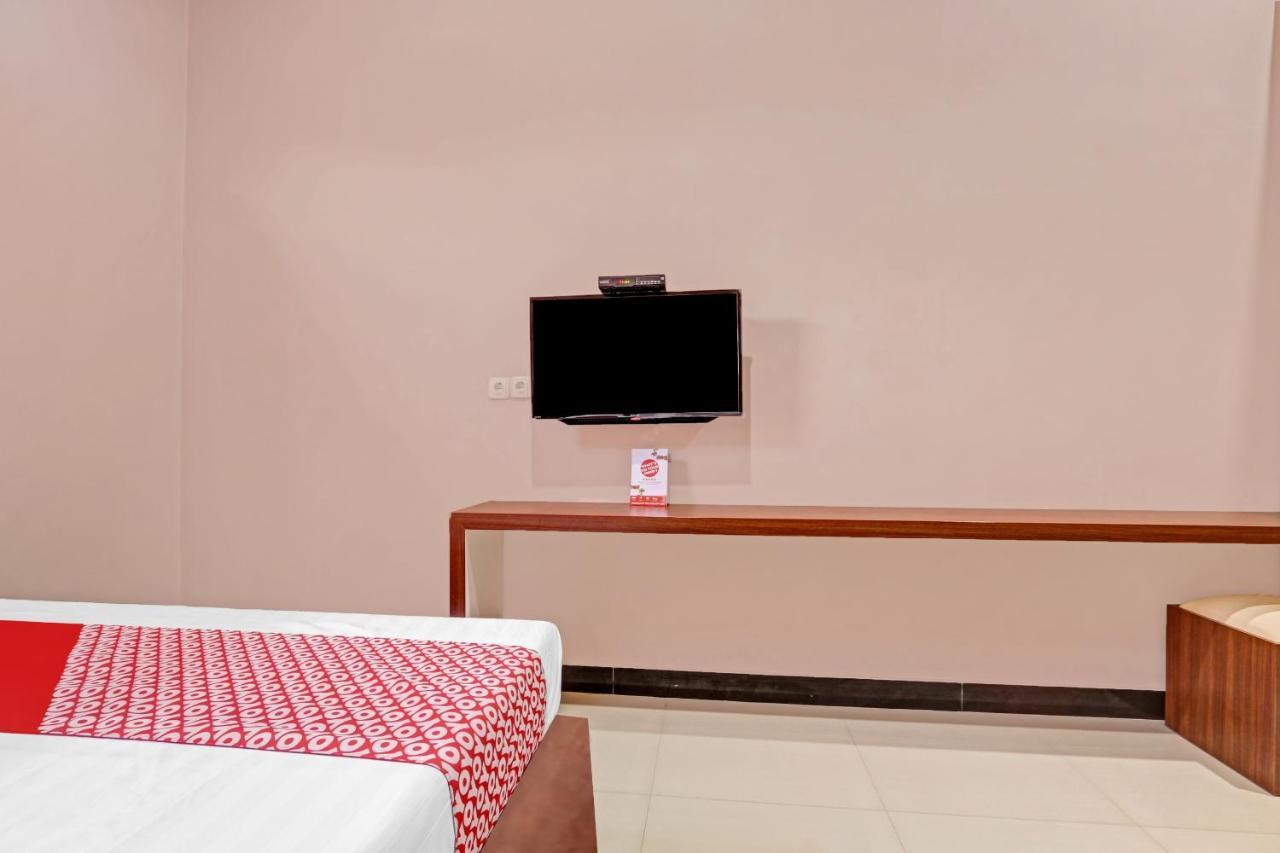 Oyo 90796 Hotel Mulya Indah Tambakmulya Zewnętrze zdjęcie