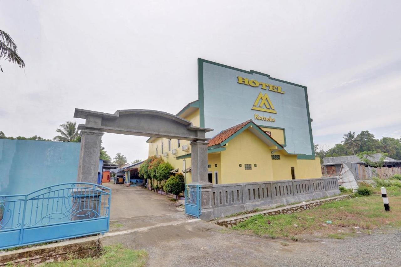 Oyo 90796 Hotel Mulya Indah Tambakmulya Zewnętrze zdjęcie