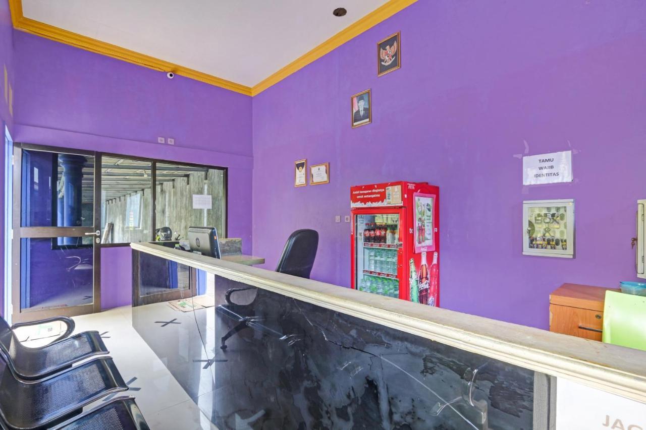 Oyo 90796 Hotel Mulya Indah Tambakmulya Zewnętrze zdjęcie